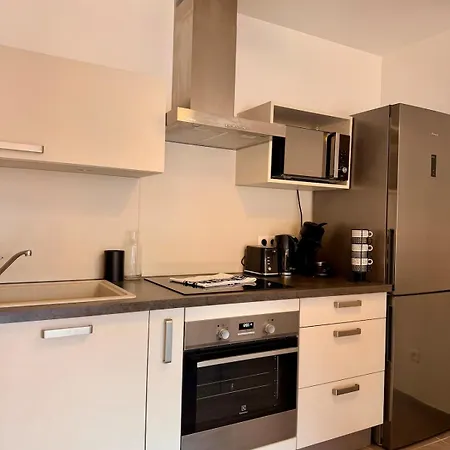 Apartment Le Krystal - Premium, Centre-ville, Parking Prive Albertville